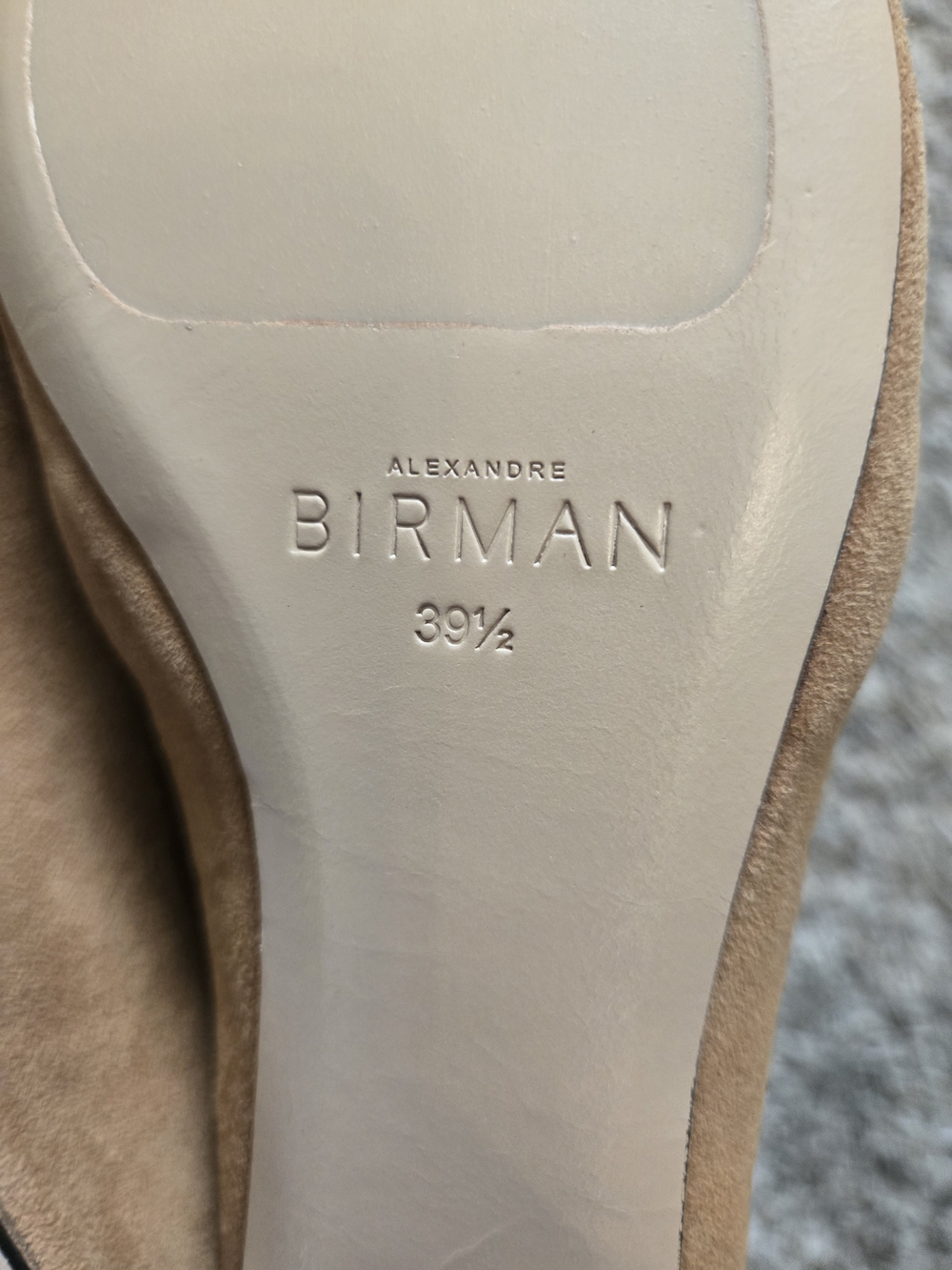 Alexandre Birman Tan and Black Bow-Front Ballet Flats. New In Box - Picture 4 of 4